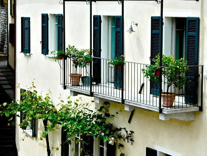 Castagnola Vendégház 4*