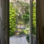 卡斯塔诺拉宾馆 招待所