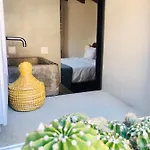 卡斯塔诺拉宾馆