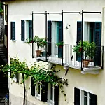 卡斯塔诺拉宾馆 招待所 4*