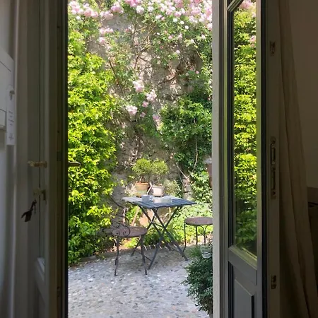 Castagnola Penzion